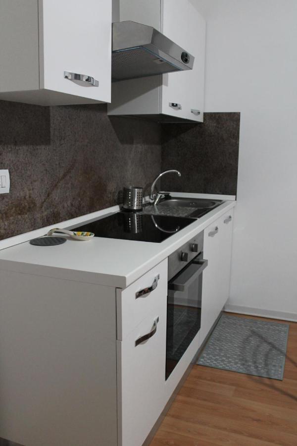 Charming Apartment Tilli With Parking Перуджа Экстерьер фото