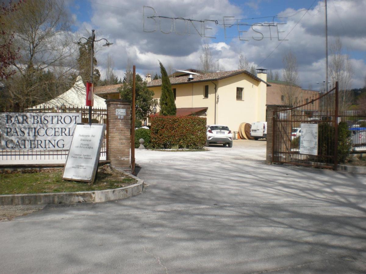 Charming Apartment Tilli With Parking Перуджа Экстерьер фото